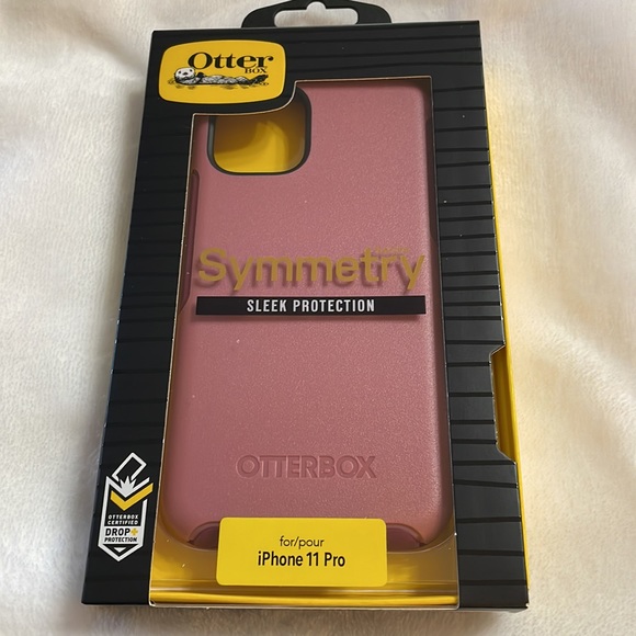 Otterbox Symmetry IPhone 11 Pro Mauve Color New In Box - Picture 3 of 4